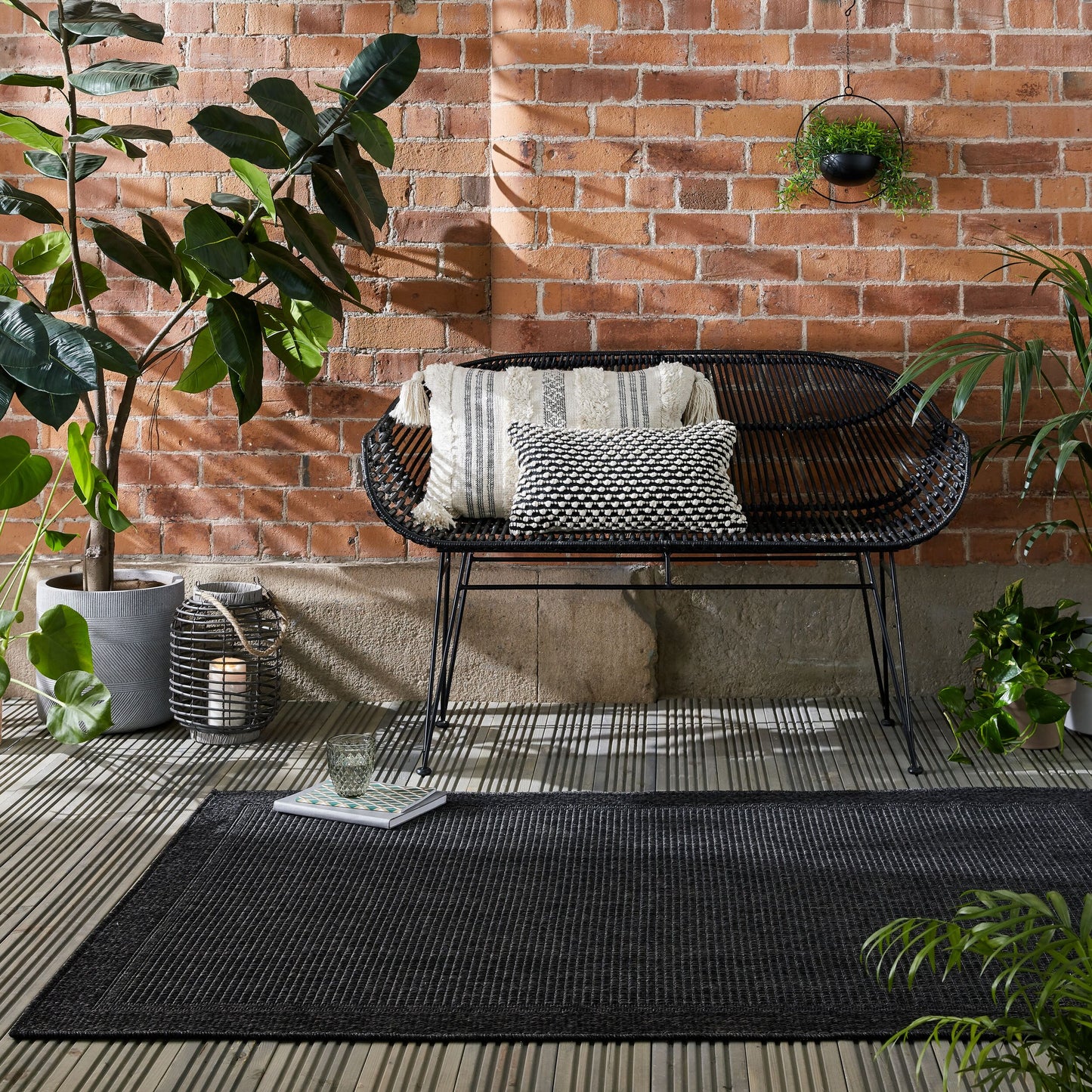 WEAVE OUTDOOR