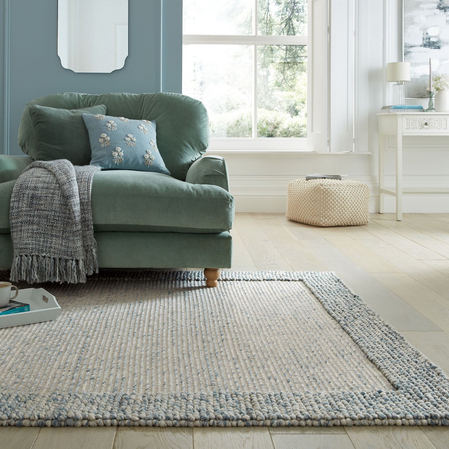 BOBBLE WOOL BORDER