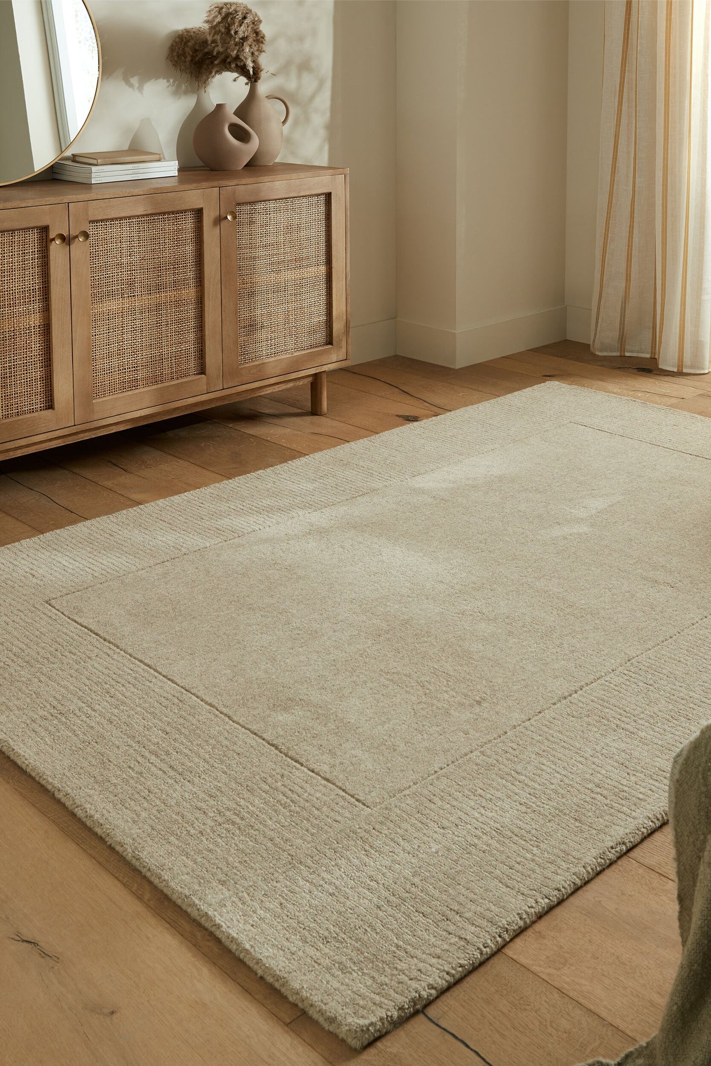 TEXTURED WOOL BORDER